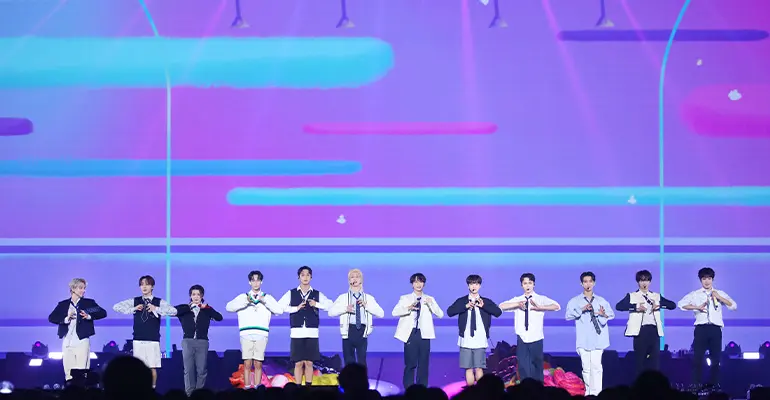 SEVENTEEN FOLLOW AGAIN TO CINEMAS バーノン SEVENTEEN TOUR 'FOLLOW' AGAIN TO CINEMAS | Official Trailer - YouTube